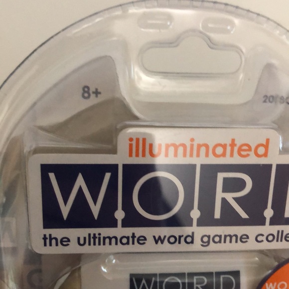 2007 Techno Source Pocket-Sized ILLUMINATED WORD Touch Screen Word Game New - Picture 4 of 10
